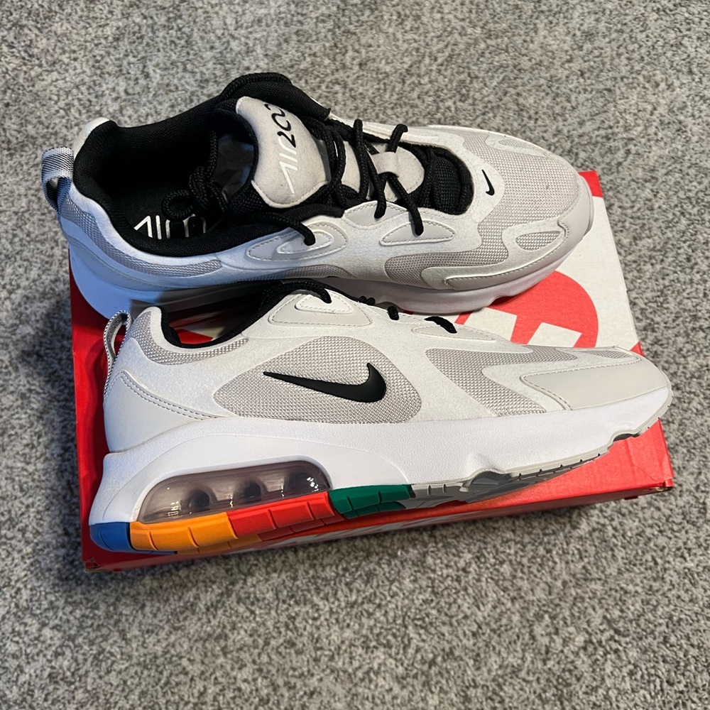 Nike Air Max 200 in Vast Grey NIB size 10